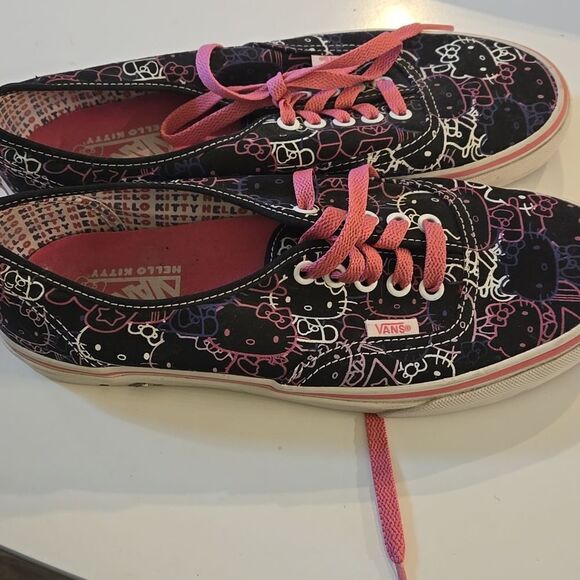 Vans Hello Kitty Sneakers - Black and Pink - Picture 4 of 8